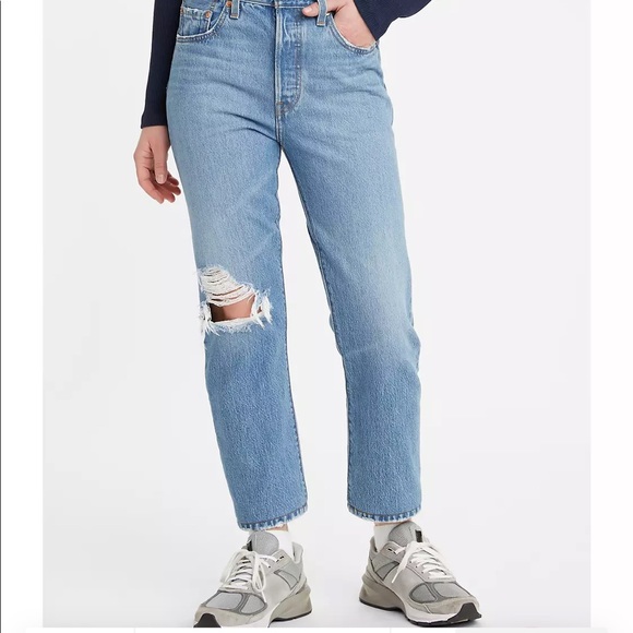 Levi’s - Picture 2 of 9